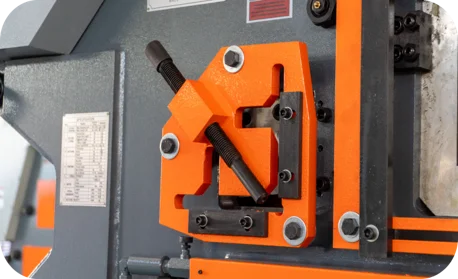 Angle steel shearing section with hydraulic presser foot